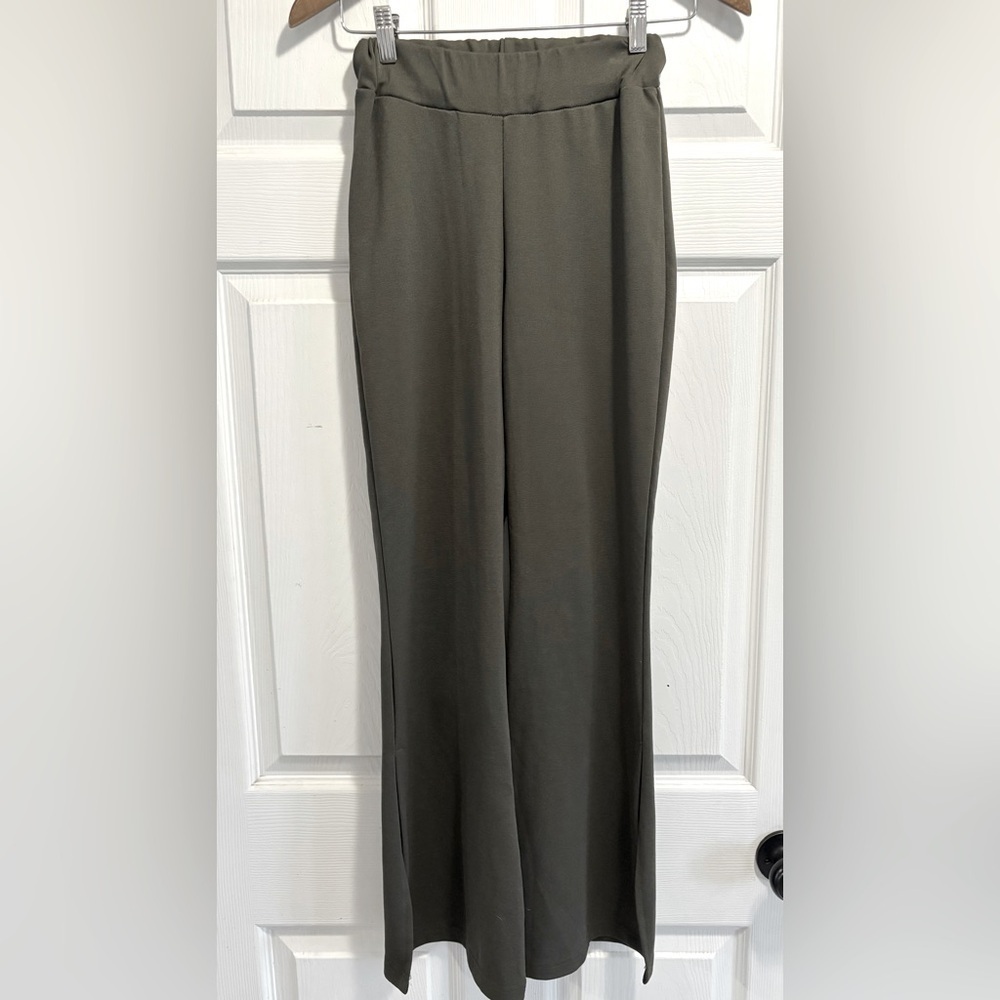 OAK + FORT Pull On Flare Split Hem Pants Forrest Green Trousers Size Small